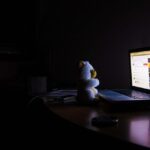 불면증 개선을 위한 하루 루틴: 잠들기 전 피해야 할 습관 총정리 불면증 개선을 위한 하루 루틴: 잠들기 전 피해야 할 습관 총정리