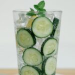 오이의 효능과 활용법 총정리: 피부 미용부터 다이어트까지 제대로 알기 오이의 효능과 활용법 총정리: 피부 미용부터 다이어트까지 제대로 알기